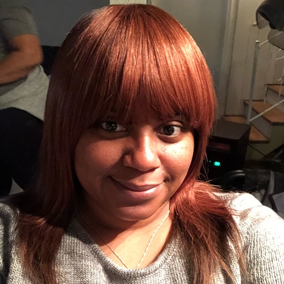 Meet your Posher, Christy - Picture 2 of 5